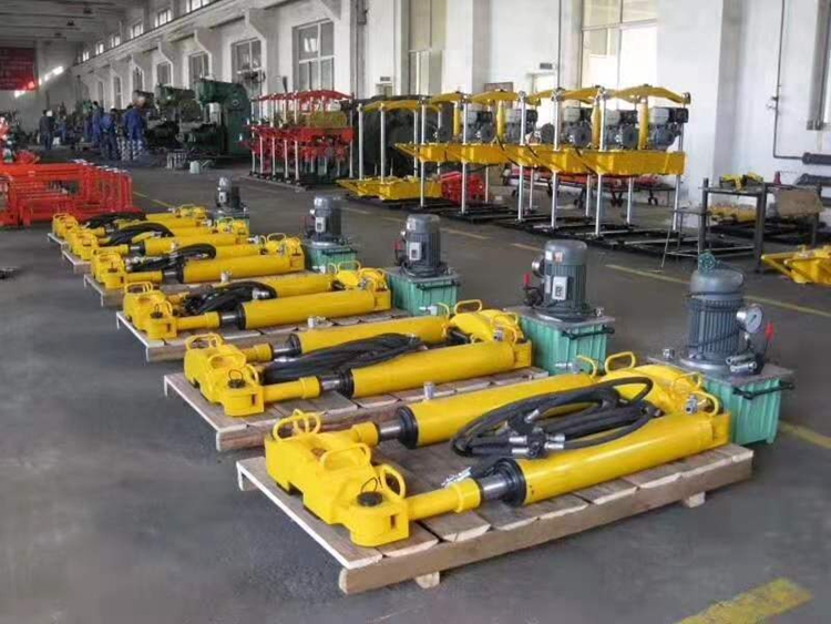 YLS-900型液壓拉伸(shen)機