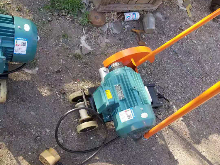 DQG-4型電(dian)動鋼軌鋸軌機