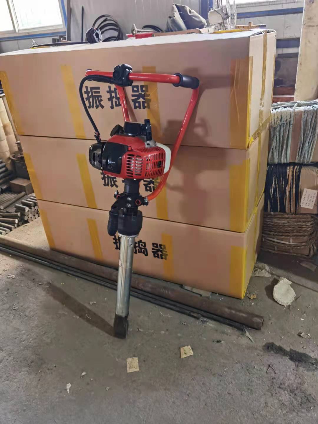 ND-4型手提式(shì)内燃搗固(gu)鎬