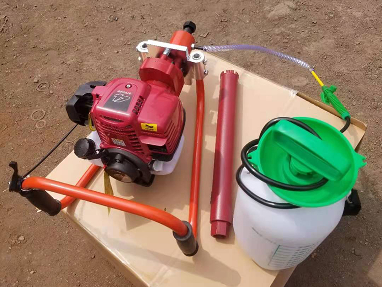 NLQ-45型内燃(ran)砼枕螺(luó)栓鑽取(qǔ)機