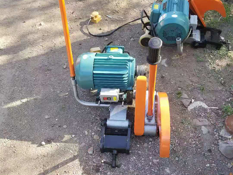 DQG-4型電(diàn)動鋼軌鋸軌(guǐ)機