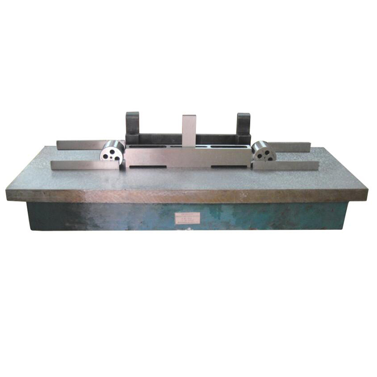 量塊式(shì)輪徑測量(liàng)器示值誤(wù)差檢具